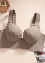 High-quality Thin Women's Underwear Large Breasts, Large Size, No Steel Rings, and Adjustable Upper Support and Anti-sagging Bra - Image 4